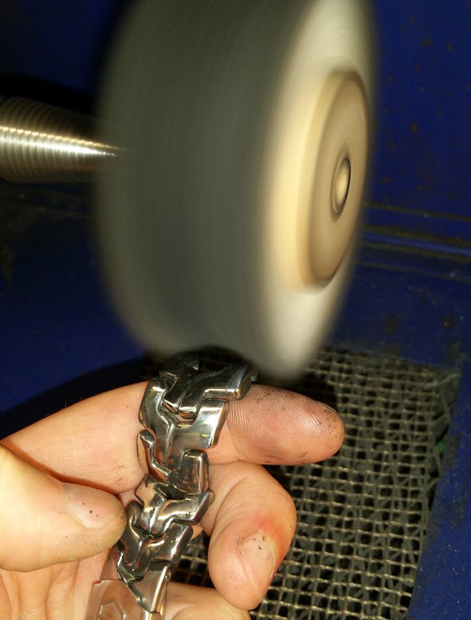 How to Polish a Watch Case and Bracelet Great British Watch Company